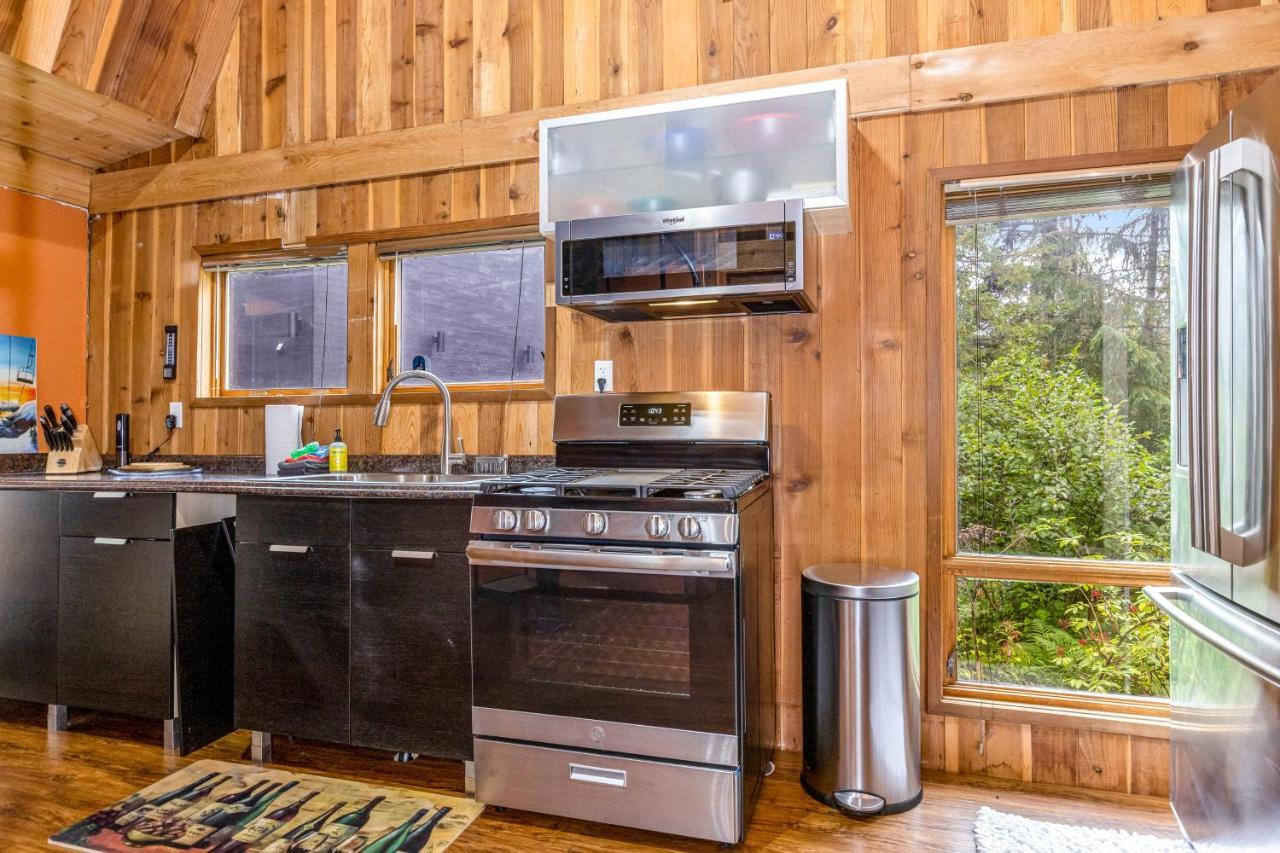 Alpine Meadows Cabin เกิร์ดวูด ภายนอก รูปภาพ