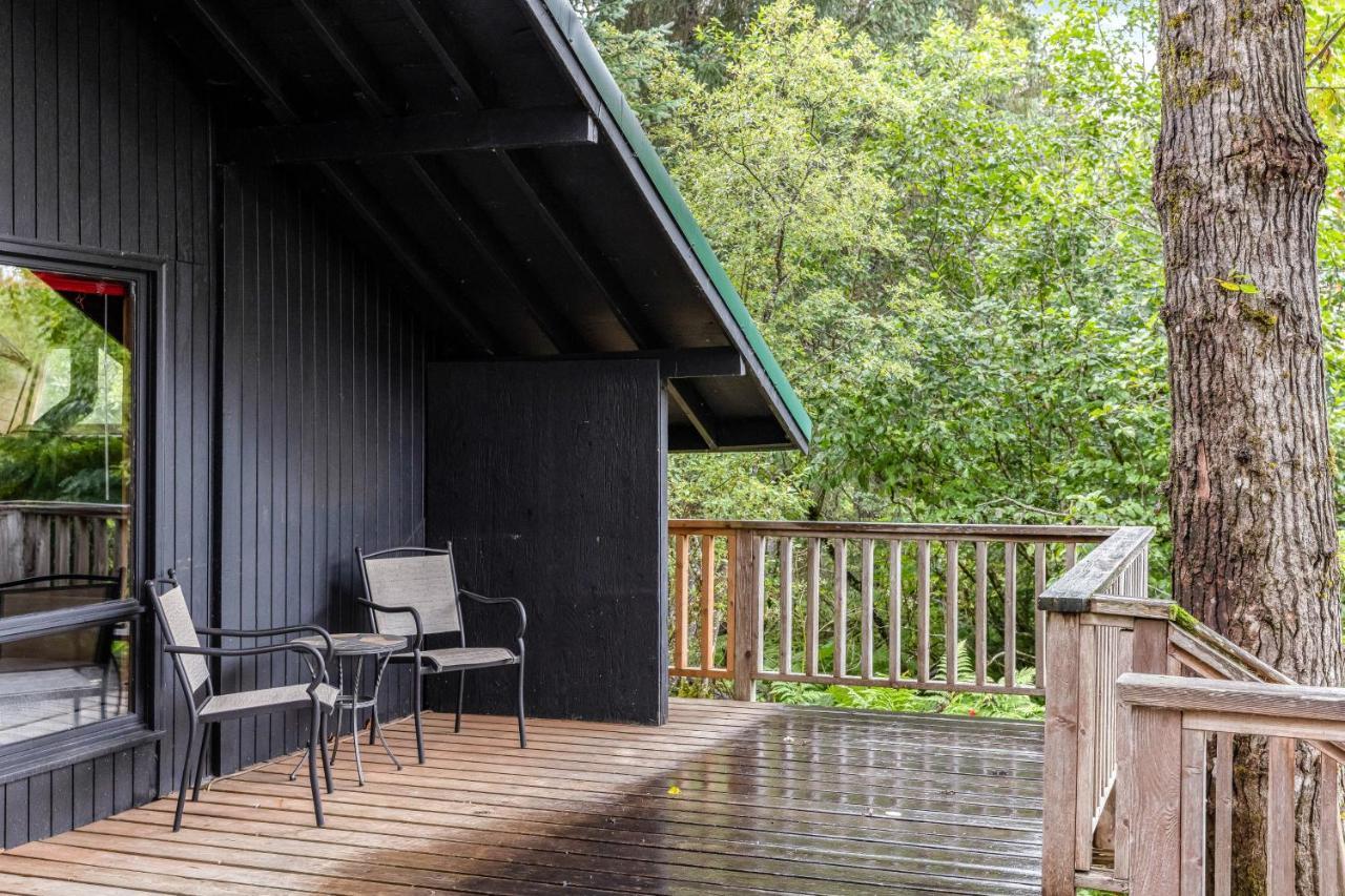 Alpine Meadows Cabin เกิร์ดวูด ภายนอก รูปภาพ